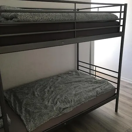 Main Station アパート